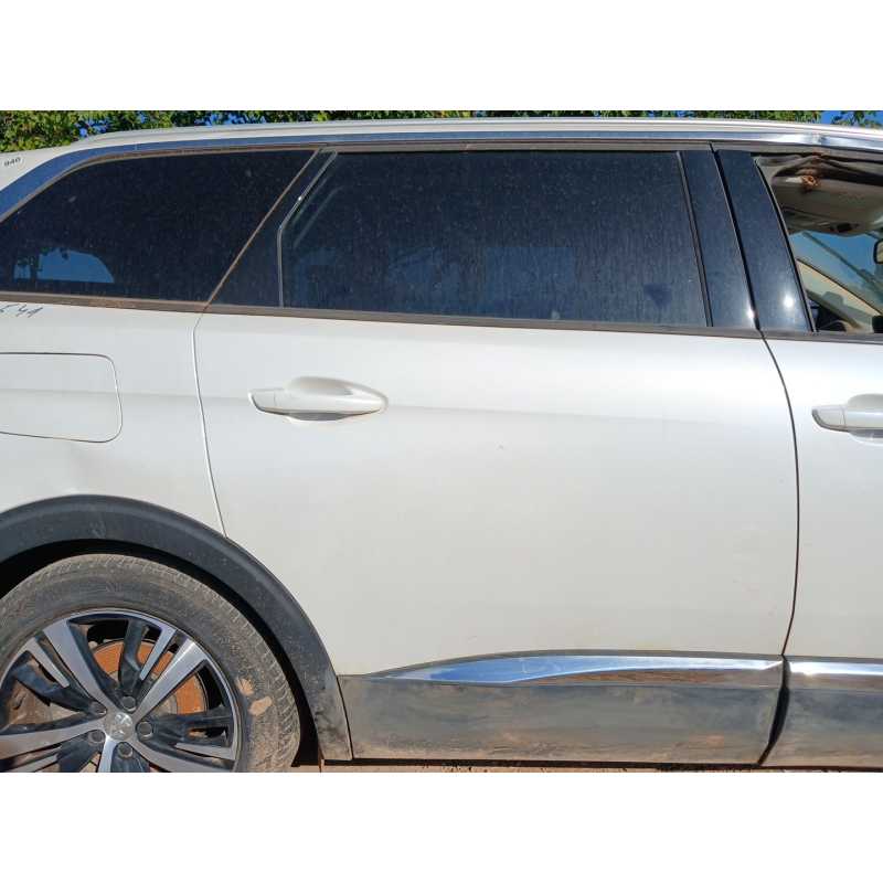 Recambio de puerta trasera derecha para peugeot 5008 allure referencia OEM IAM   