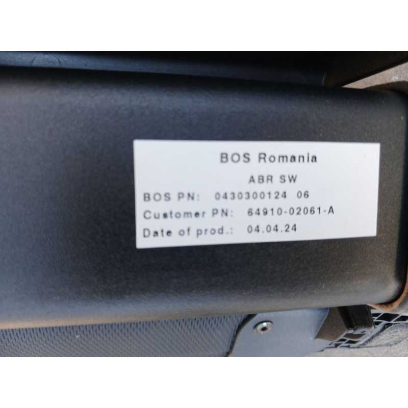 Recambio de bandeja trasera para toyota corolla ranchera familiar (_e21_) 1.8 hybrid (zwe211) referencia OEM IAM 6491002061A 043 - Rojo 2
