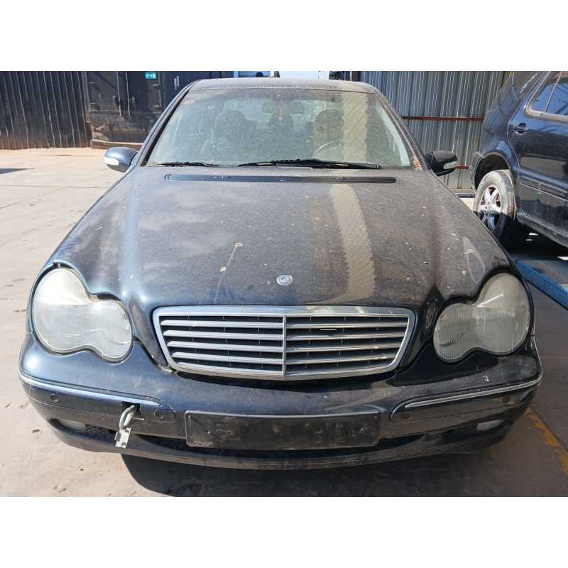 mercedes-benz clase c (w203) del año 2001