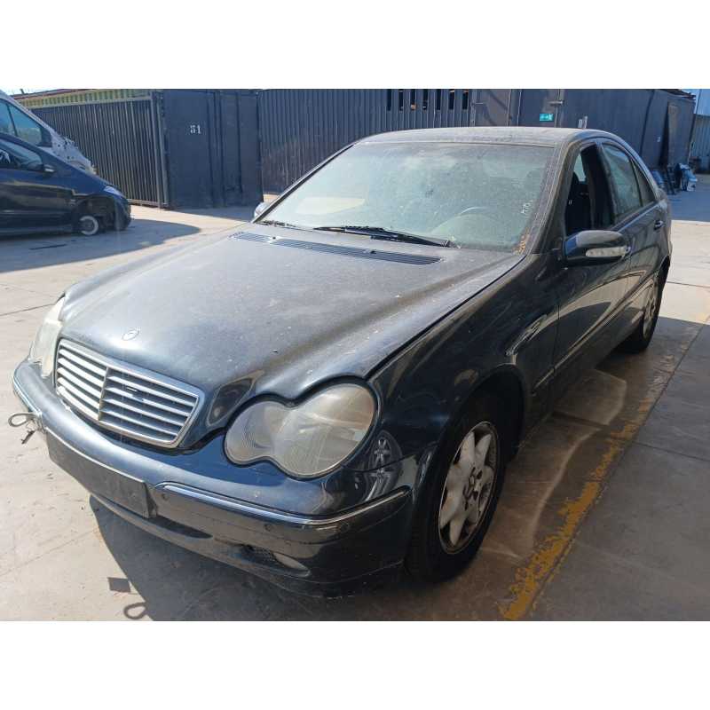 mercedes-benz clase c (w203) del año 2001