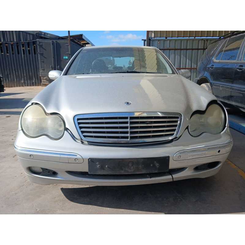 mercedes-benz clase c (w203) del año 2004