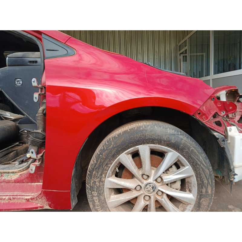 Recambio de aleta delantera derecha para toyota corolla (e21) hybrid style referencia OEM IAM   