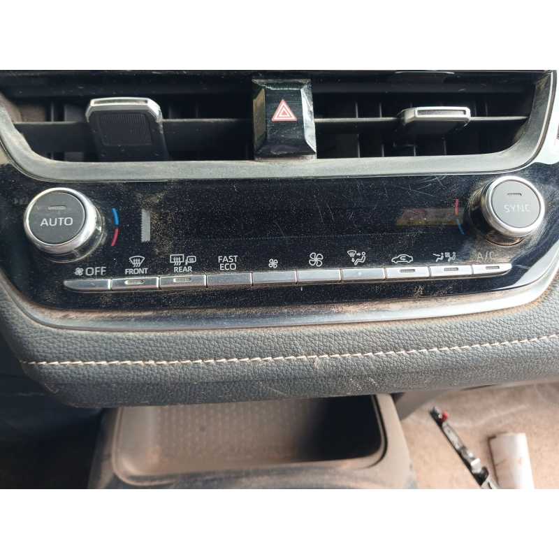 Recambio de mando climatizador para toyota corolla ranchera familiar (_e21_) 1.8 hybrid (zwe211) referencia OEM IAM - Rojo