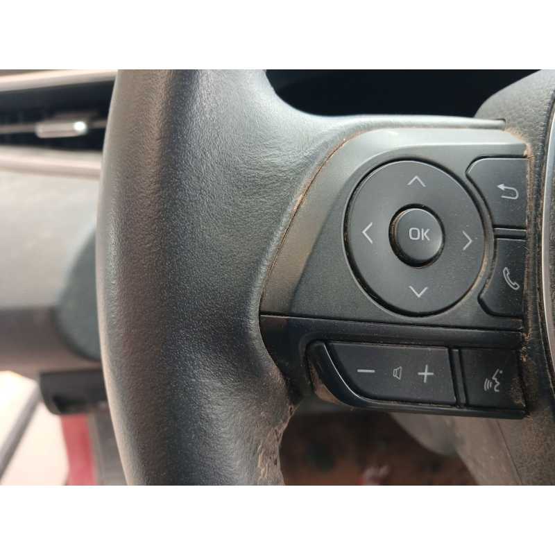 Recambio de volante para toyota corolla ranchera familiar (_e21_) 1.8 hybrid (zwe211) referencia OEM IAM - Rojo 3