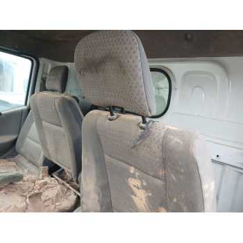 ASIENTO DELANTERO IZQUIERDO 