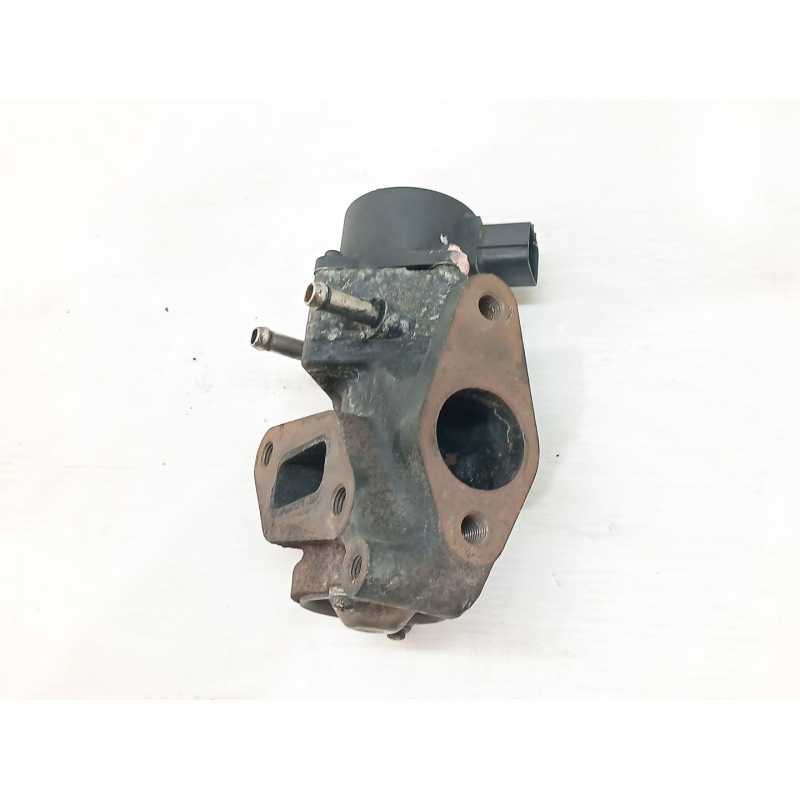 Recambio de valvula egr para nissan cabstar e 2.7 td referencia OEM IAM - Blanco 3