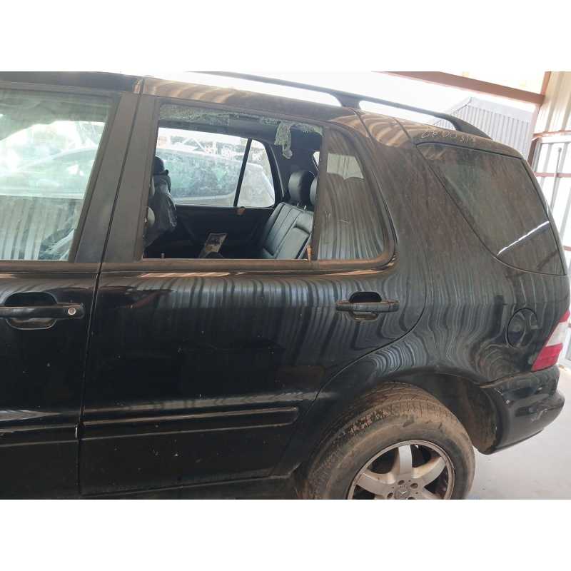 Recambio de puerta trasera izquierda para mercedes-benz clase m (w163) ml 270 cdi (163.113) referencia OEM IAM   