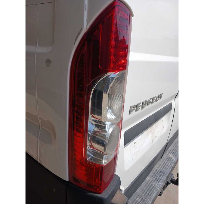 Recambio de piloto trasero izquierdo para peugeot boxer furgoneta 2.2 hdi 100 referencia OEM IAM - Blanco 2