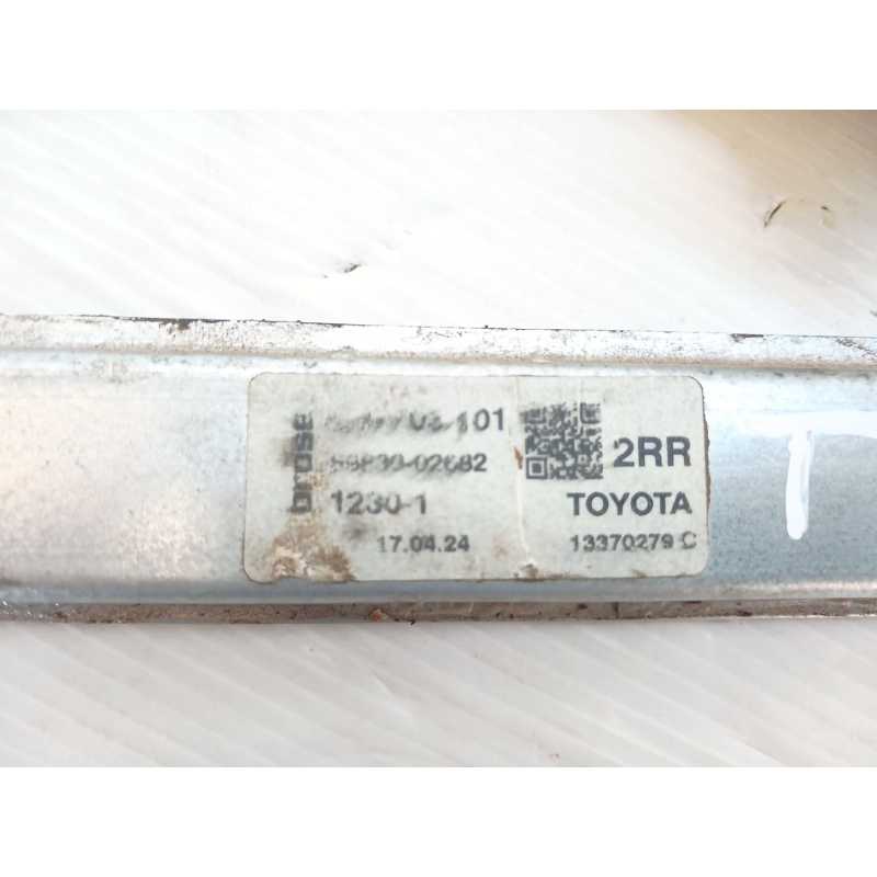 Recambio de elevalunas trasero derecho para toyota corolla ranchera familiar (_e21_) 1.8 hybrid (zwe211) referencia OEM IAM G477 - Rojo 2