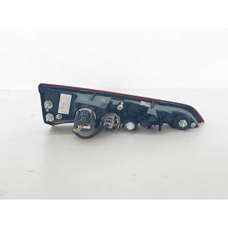 Recambio de piloto trasero derecho interior para toyota corolla ranchera familiar (_e21_) 1.8 hybrid (zwe211) referencia OEM IAM - Rojo 3