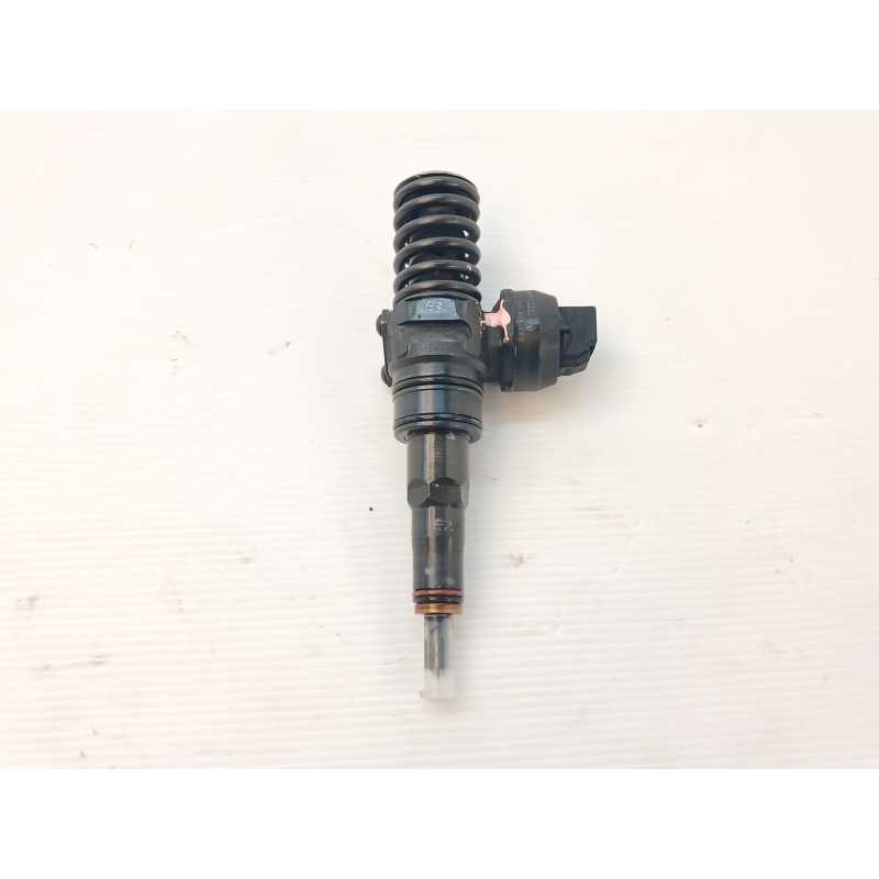 Recambio de inyector para skoda superb (3u4) classic referencia OEM IAM 0414720216 038130073BA 