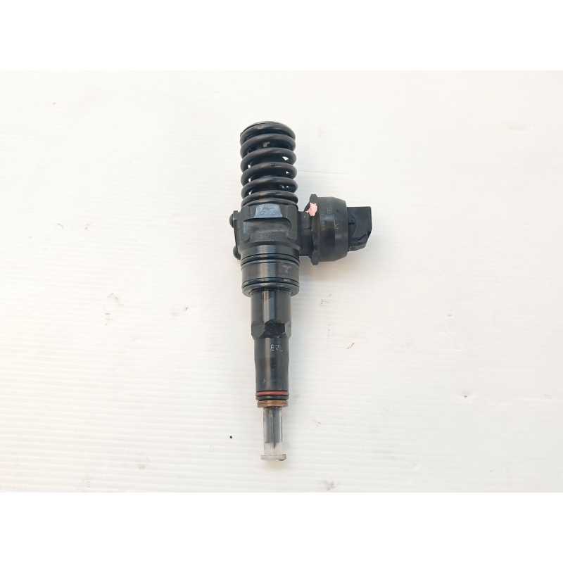 Recambio de inyector para skoda superb (3u4) classic referencia OEM IAM 0414720216 038130073BA 