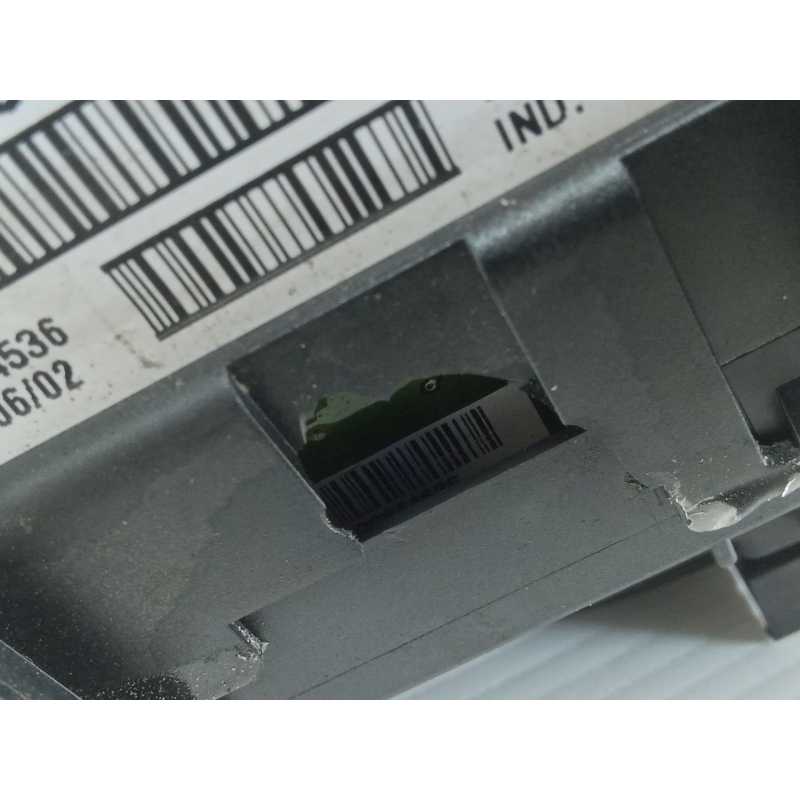 Recambio de caja reles / fusibles para peugeot 406 break (8e/f) 2.0 hdi 110 referencia OEM IAM 9646405280 - Azul 2