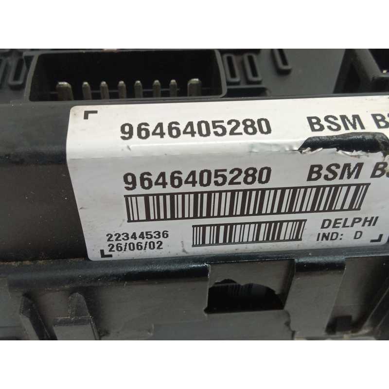 Recambio de caja reles / fusibles para peugeot 406 break (8e/f) 2.0 hdi 110 referencia OEM IAM 9646405280 - Azul 3