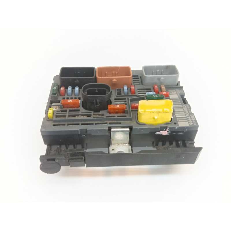 Recambio de caja reles / fusibles para citroën jumpy ii (vf7) 2.0 hdi 120 referencia OEM IAM 9664706080  