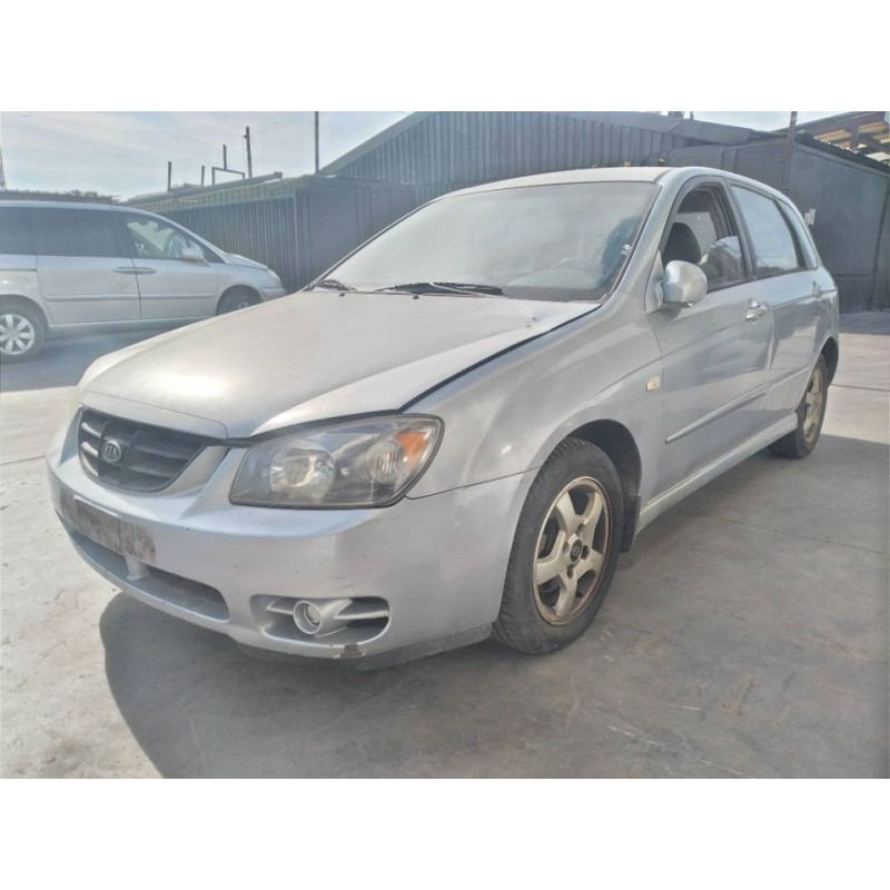 kia cerato del año 2005