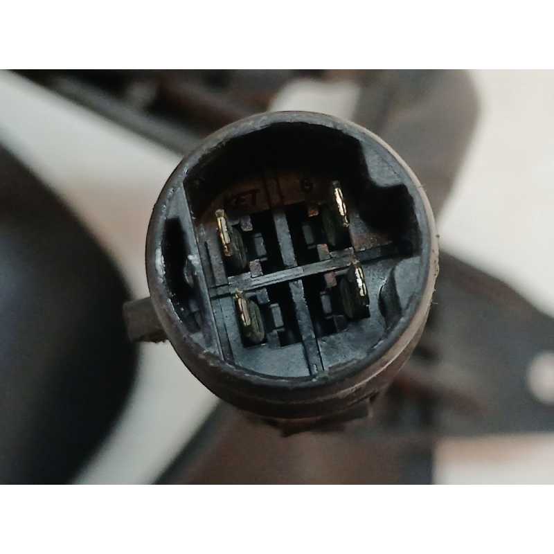 Recambio de electroventilador para kia carnival ii 2.9 cdri ex referencia OEM IAM - Blanco 3