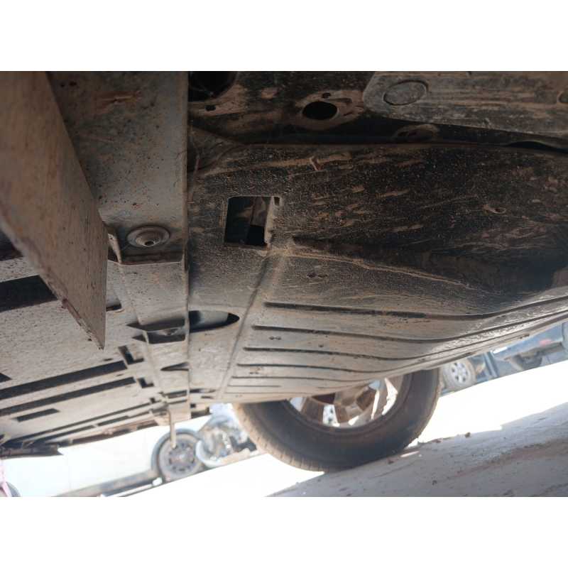 Recambio de cubrecarter para renault captur zen referencia OEM IAM   