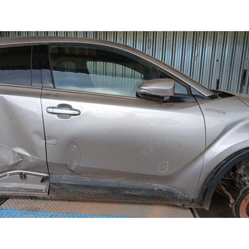 Recambio de puerta delantera derecha para toyota c-hr hybrid active referencia OEM IAM   
