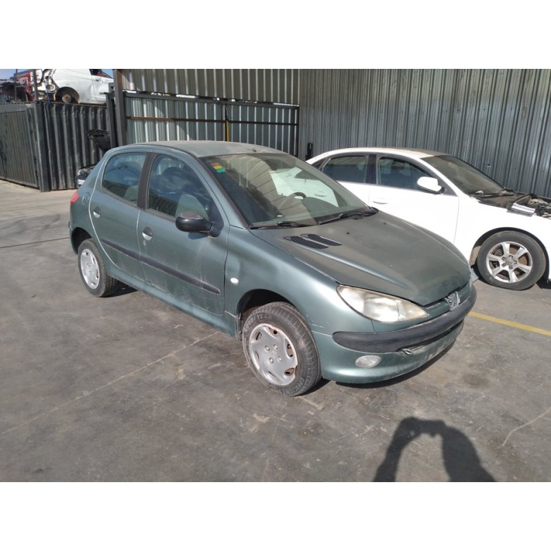 peugeot 206 berlina del año 2001
