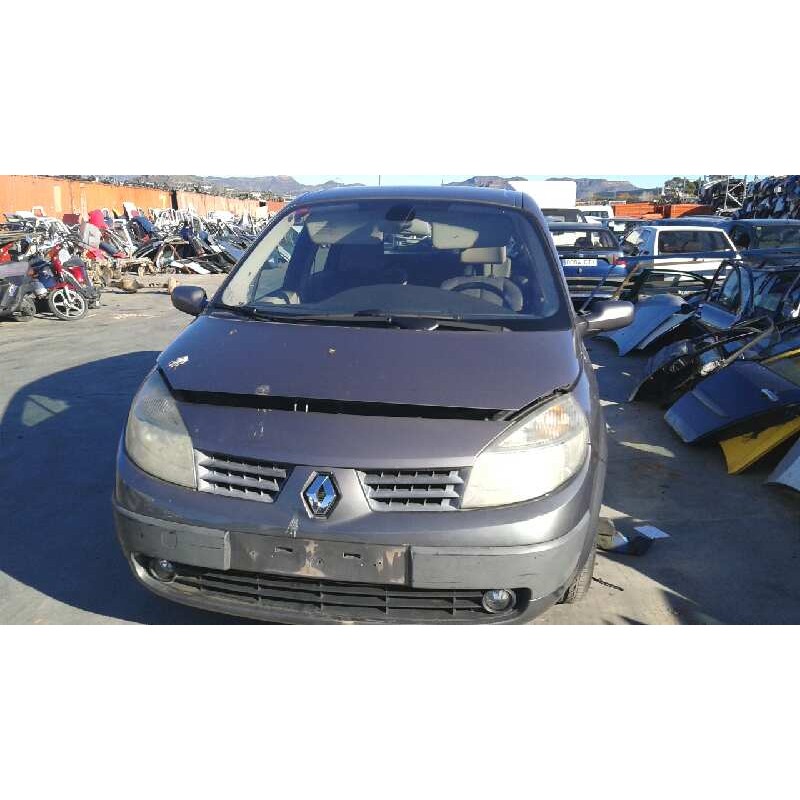 renault scenic ii del año 2004