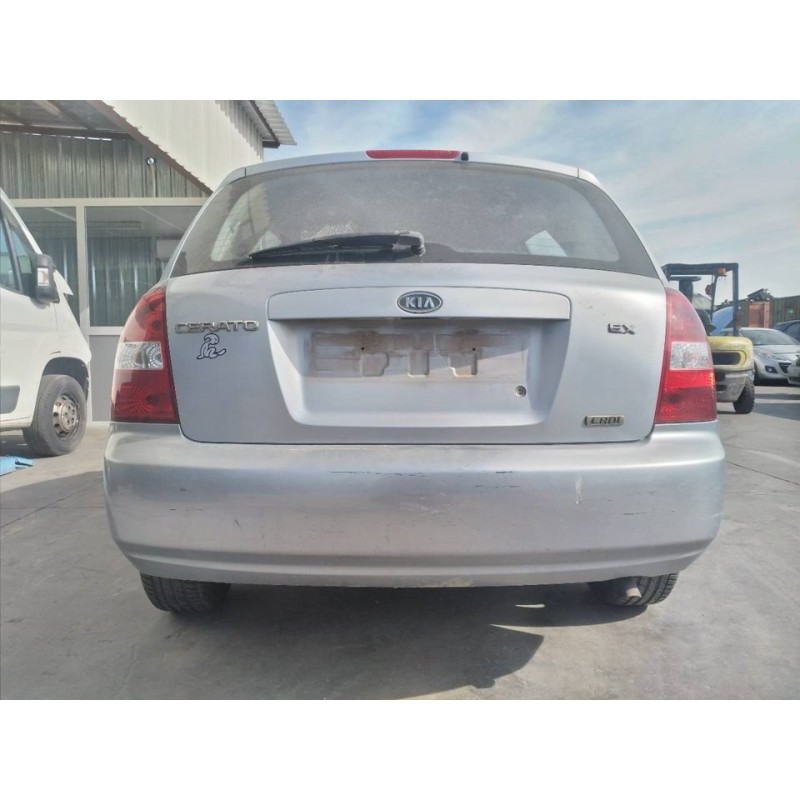 kia cerato del año 2005