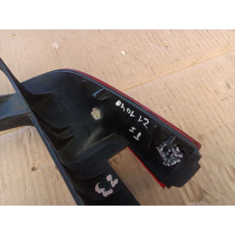 Recambio de piloto trasero izquierdo para mercedes-benz vito (w639) basic, combi 111 cdi compacto (639.601) referencia OEM IAM A 8