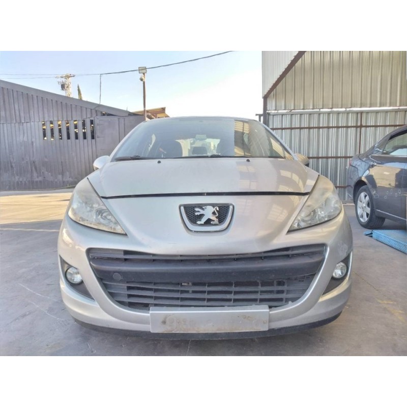 peugeot 207 del año 2010
