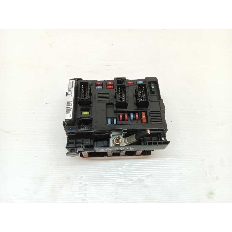 Recambio de caja reles / fusibles para peugeot partner monospace (5_, g_) 2.0 hdi referencia OEM IAM 9643498880  
