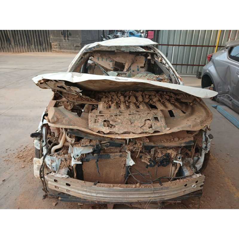 toyota corolla (e21) del año 2024