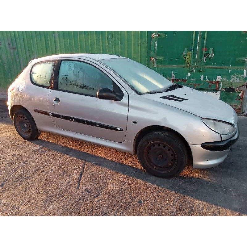 peugeot 206 berlina del año 1999