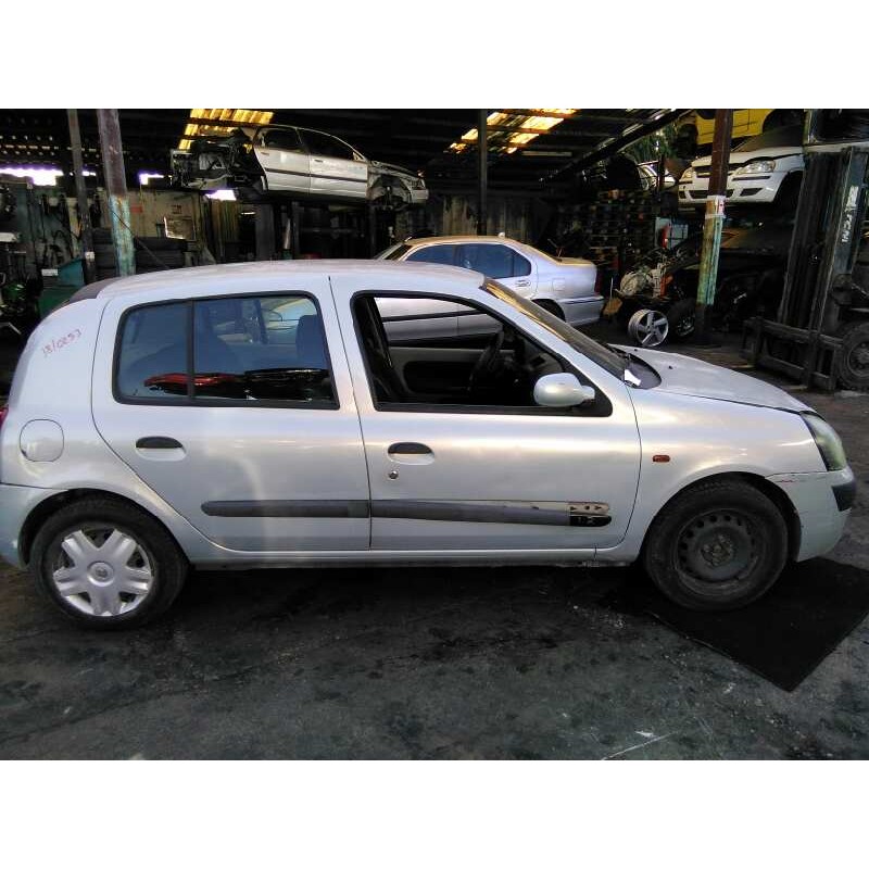renault clio ii fase ii (b/cb0) del año 2001