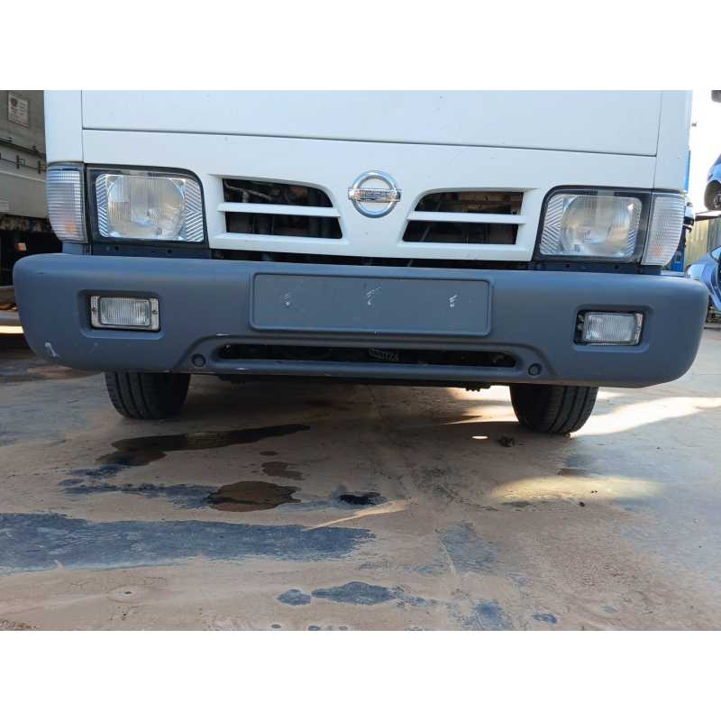Recambio de paragolpes delantero para nissan cabstar e (tl_, vl_) 125.35, 125.45 (tl0, vl0) referencia OEM IAM   