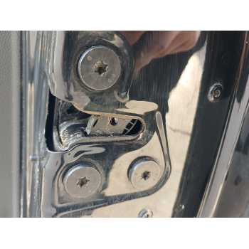 CERRADURA PUERTA TRASERA DERECHA 