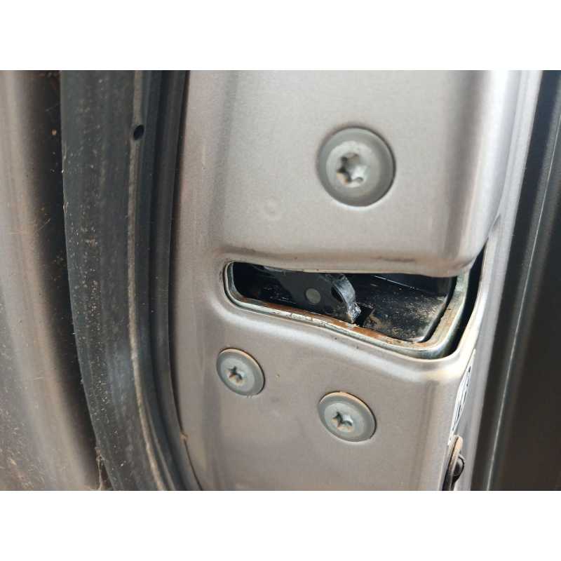 Recambio de cerradura puerta trasera izquierda para toyota c-hr hybrid active referencia OEM IAM   