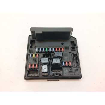CAJA RELES / FUSIBLES 284B7JD01B 