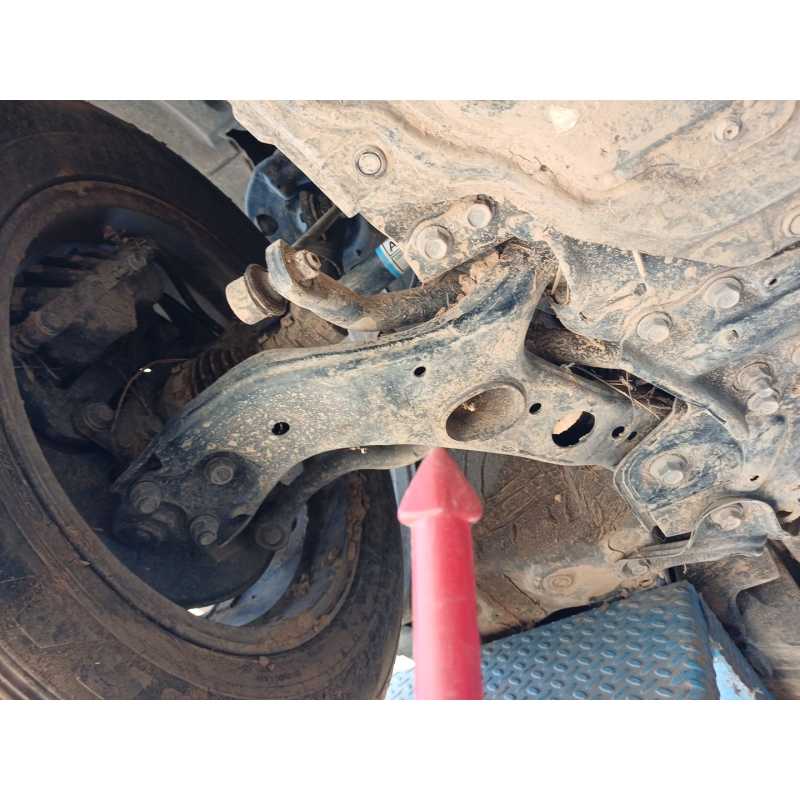 Recambio de brazo suspension delantero derecho para lexus nx (_z1_) 300h (ayz10_) referencia OEM IAM   