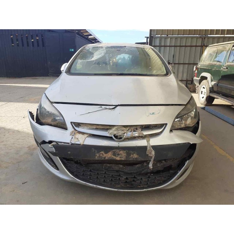 opel astra j lim. del año 2014