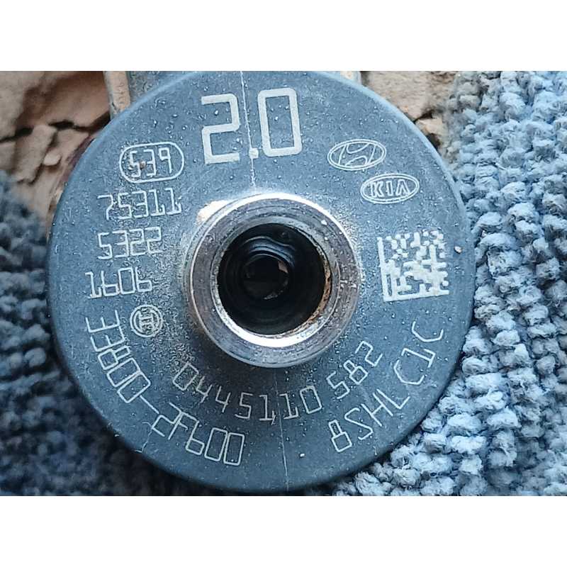 Recambio de inyector para hyundai santa fé iii (dm, dma) 2.0 crdi referencia OEM IAM 0445110585  BOSCH