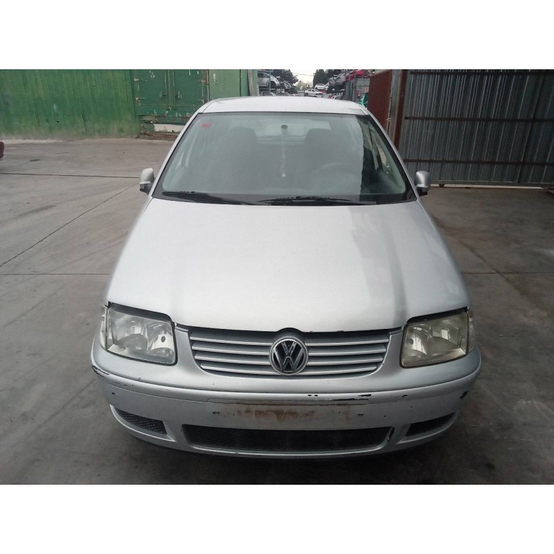 volkswagen polo berlina (6n2) del año 2000