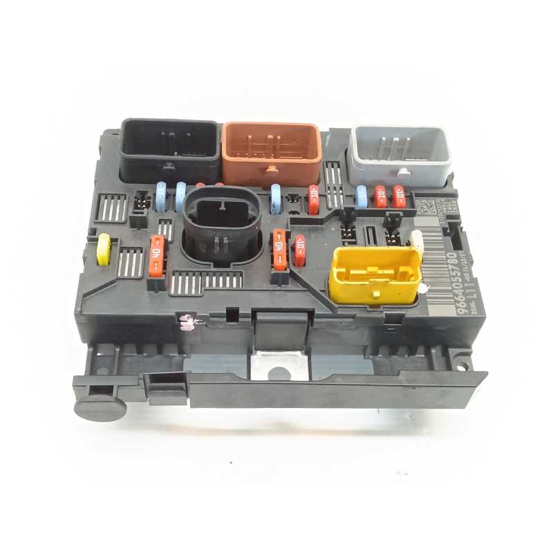 Recambio de caja reles / fusibles para peugeot 207/207+ (wa_, wc_) 1.4 16v referencia OEM IAM 9664055780  