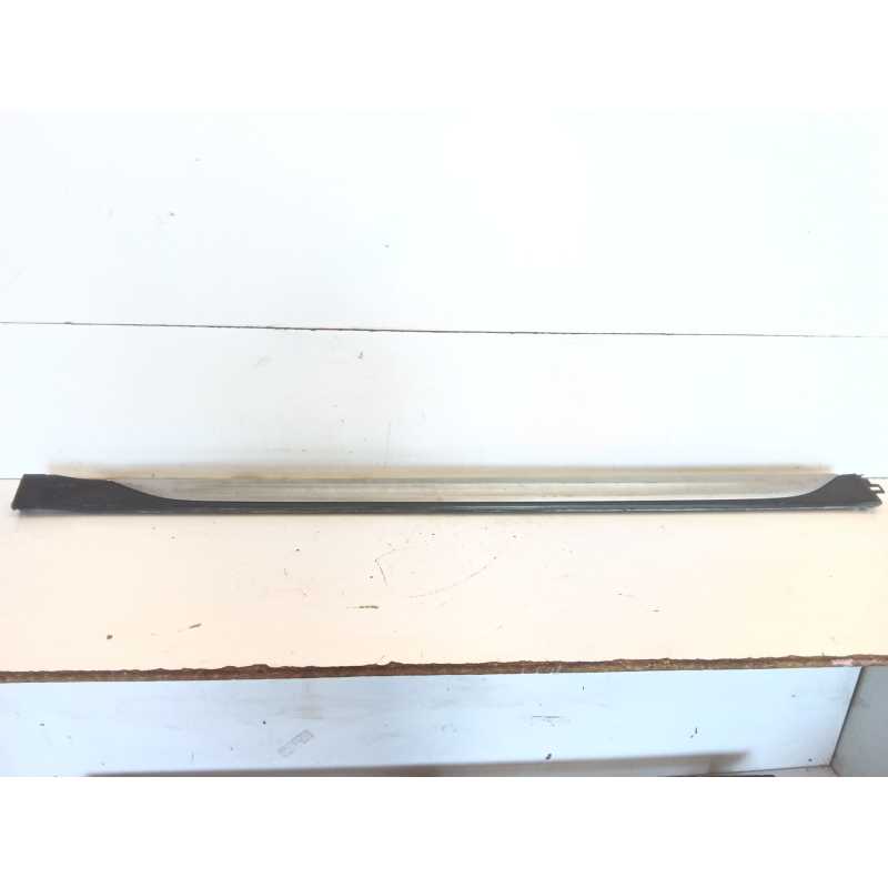 Recambio de faldon lateral derecho para volkswagen taigo (cs1) 1.0 tsi referencia OEM IAM 2G7853856A  