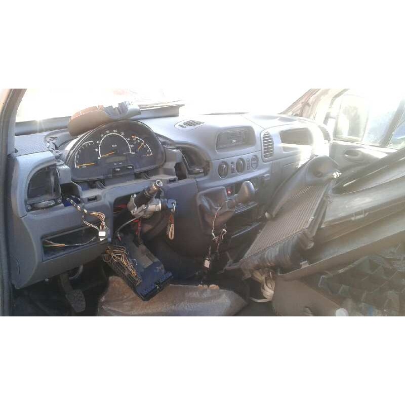 mercedes-benz sprinter 02.00  caja abierta del año 2003