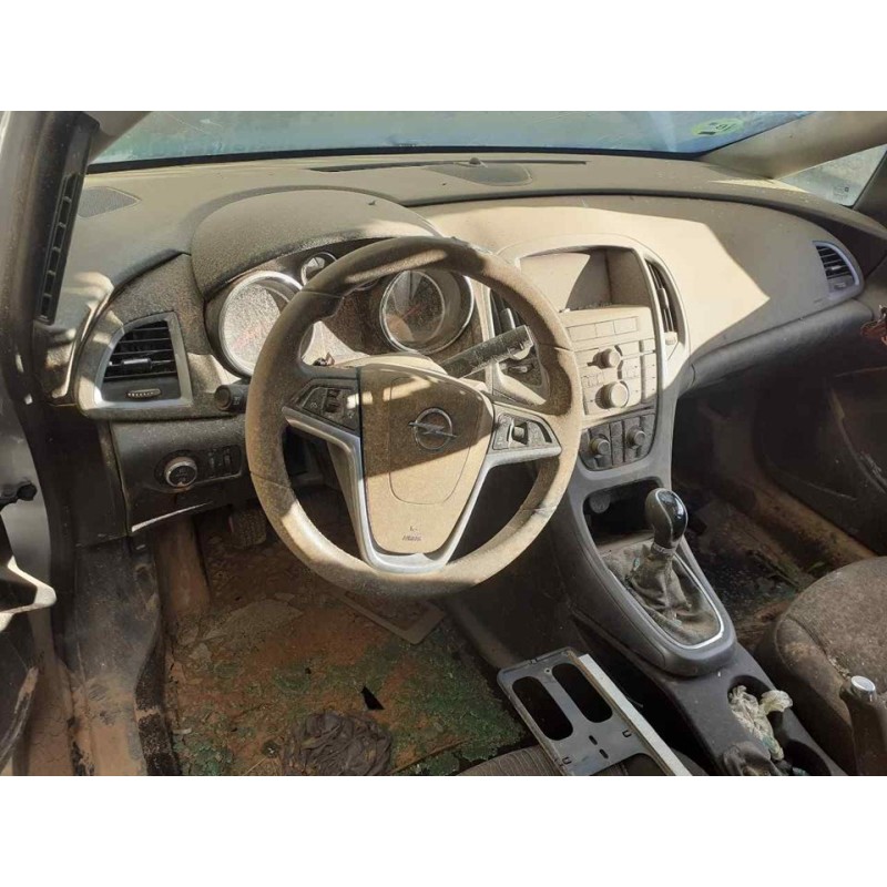 opel astra j lim. del año 2014