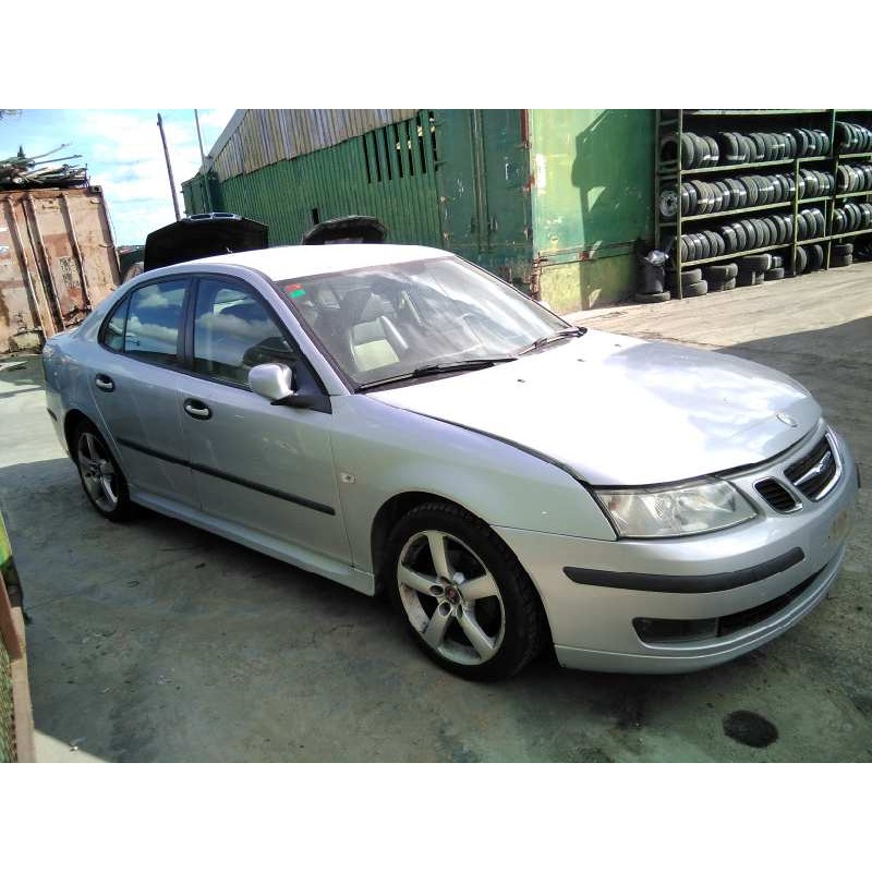 saab 9-3 berlina del año 2003