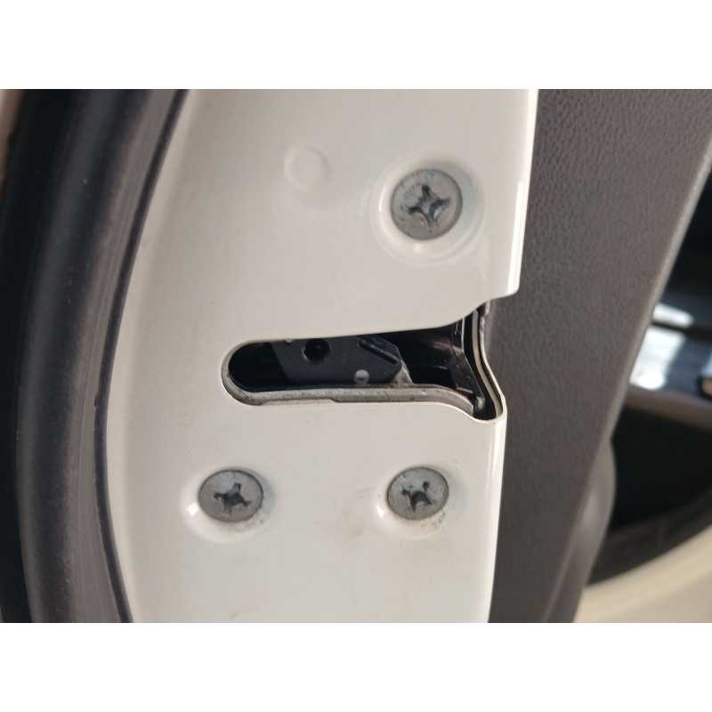 Recambio de cerradura puerta trasera izquierda para nissan juke (f15) 1.6 referencia OEM IAM   