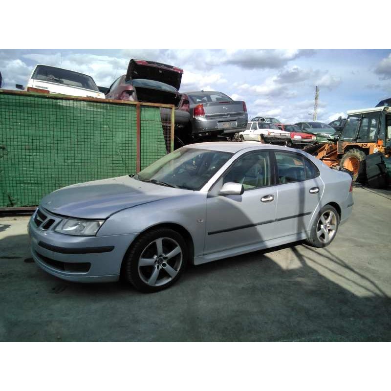 saab 9-3 berlina del año 2003