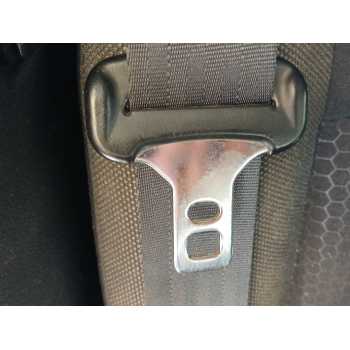 CINTURON SEGURIDAD TRASERO DERECHO 