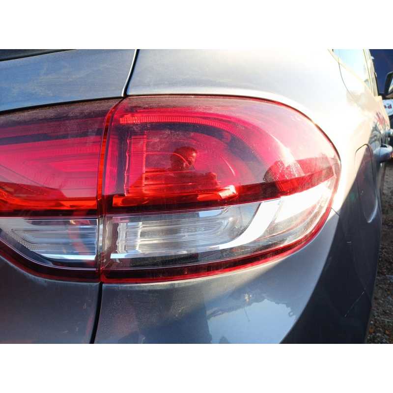 Recambio de piloto trasero derecho para renault scenic iv referencia OEM IAM   