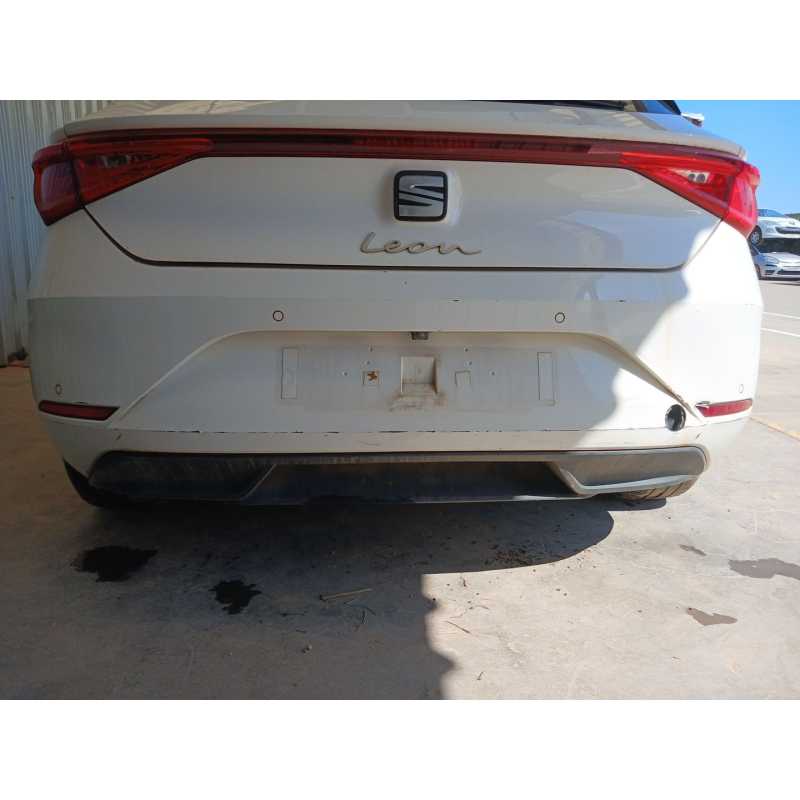 Recambio de paragolpes trasero para seat leon (kl1) style referencia OEM IAM   